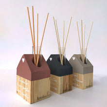 Carica l'immagine nel visualizzatore di Gallery, Casetta profumatore tortora
