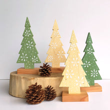 Carica l'immagine nel visualizzatore di Gallery, Christmas Tree Naturale
