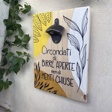 Carica l'immagine nel visualizzatore di Gallery, Targhe apribottiglia
