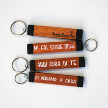 Carica l'immagine nel visualizzatore di Gallery, Portachiavi Bacchetta
